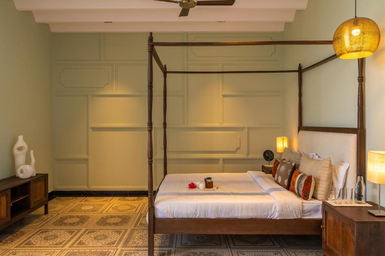 Stayvista'S Anantam - Luxury 4Br Villa With Huge Swimming Pool In Delhi New Delhi Exteriör bild